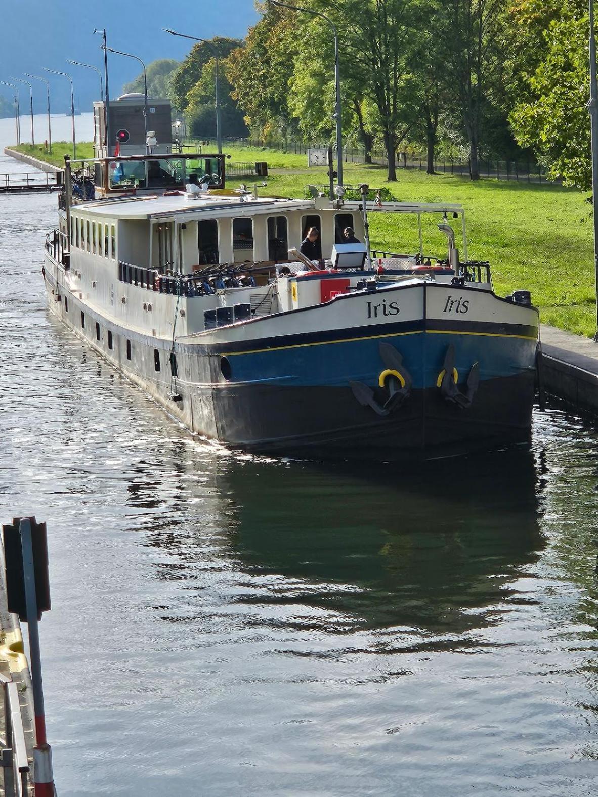Hotelboat Iris Groningen Zewnętrze zdjęcie