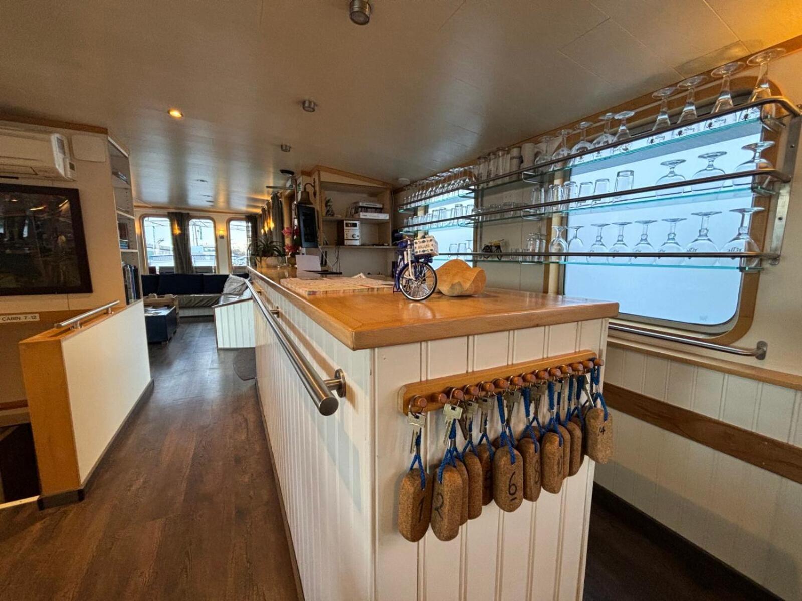 Hotelboat Iris Groningen Zewnętrze zdjęcie